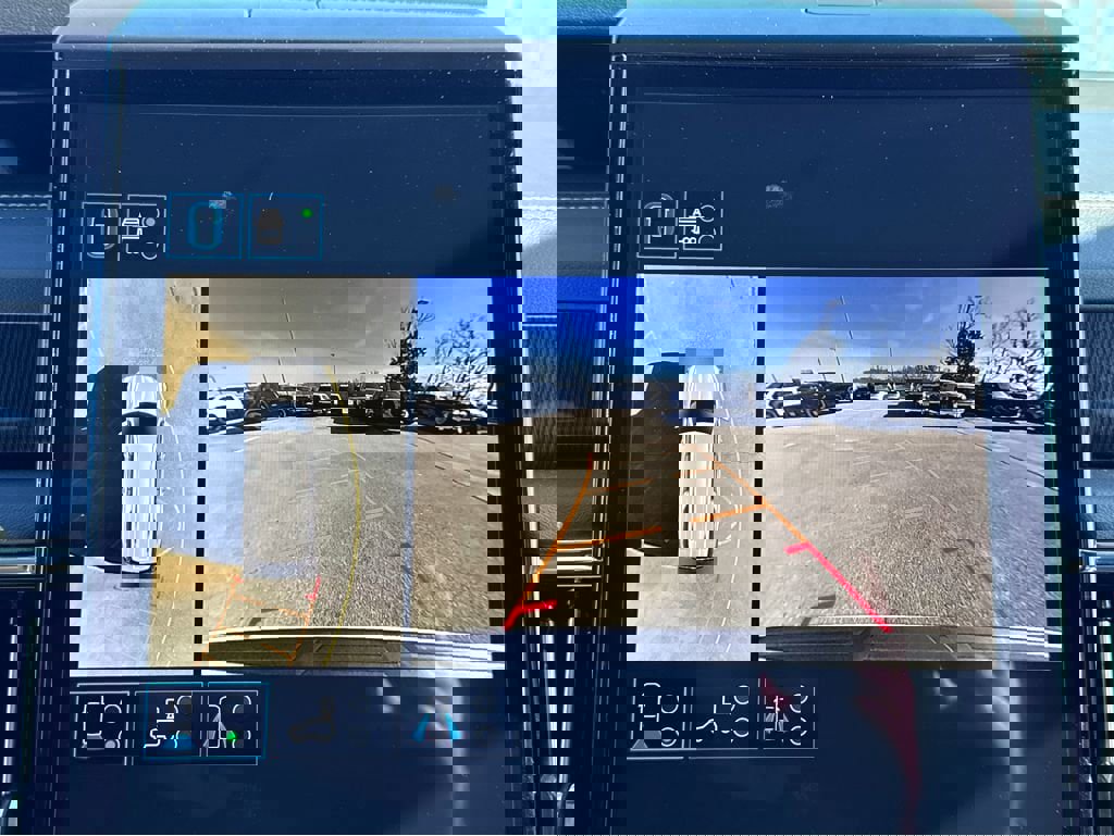 New 2026 GMC Yukon XL Elevation w/ LPO, Get Active Package image 14