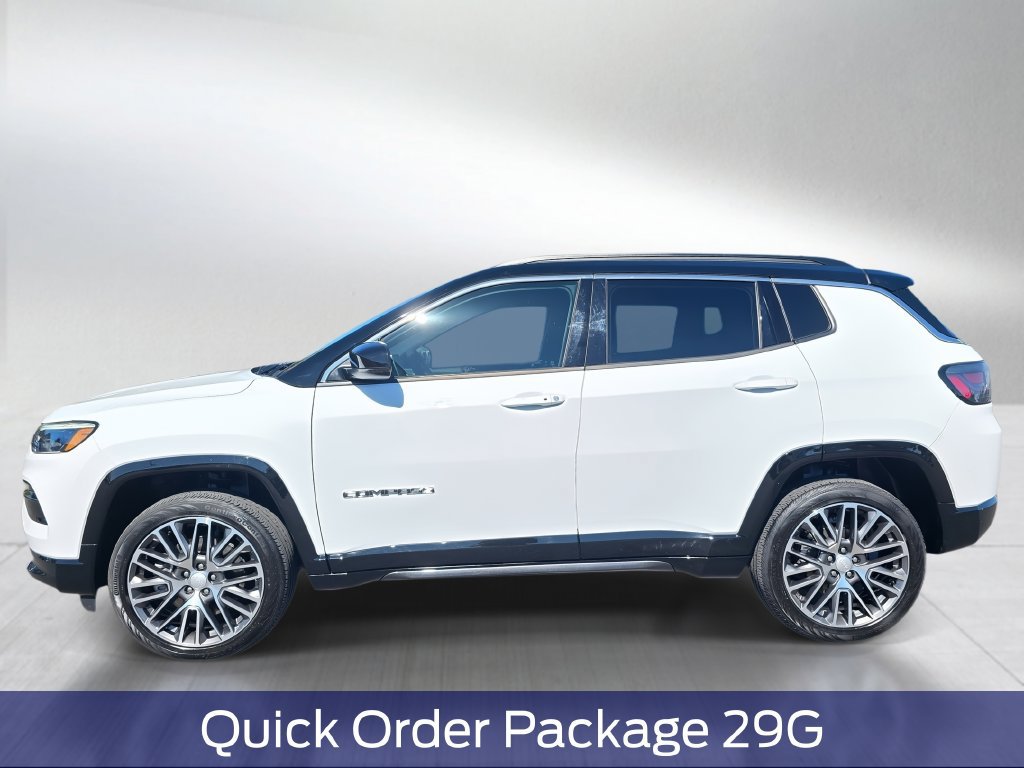 Used 2023 Jeep Compass Limited w/ Elite Group AWD/4WD image 3