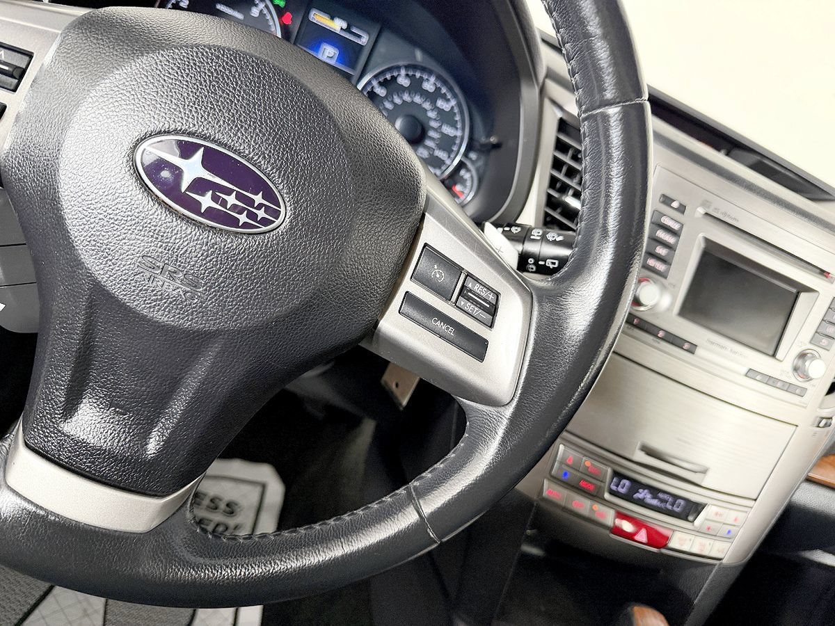 Used 2014 Subaru Outback 2.5i Limited w/ Moonroof Package AWD/4WD image 62