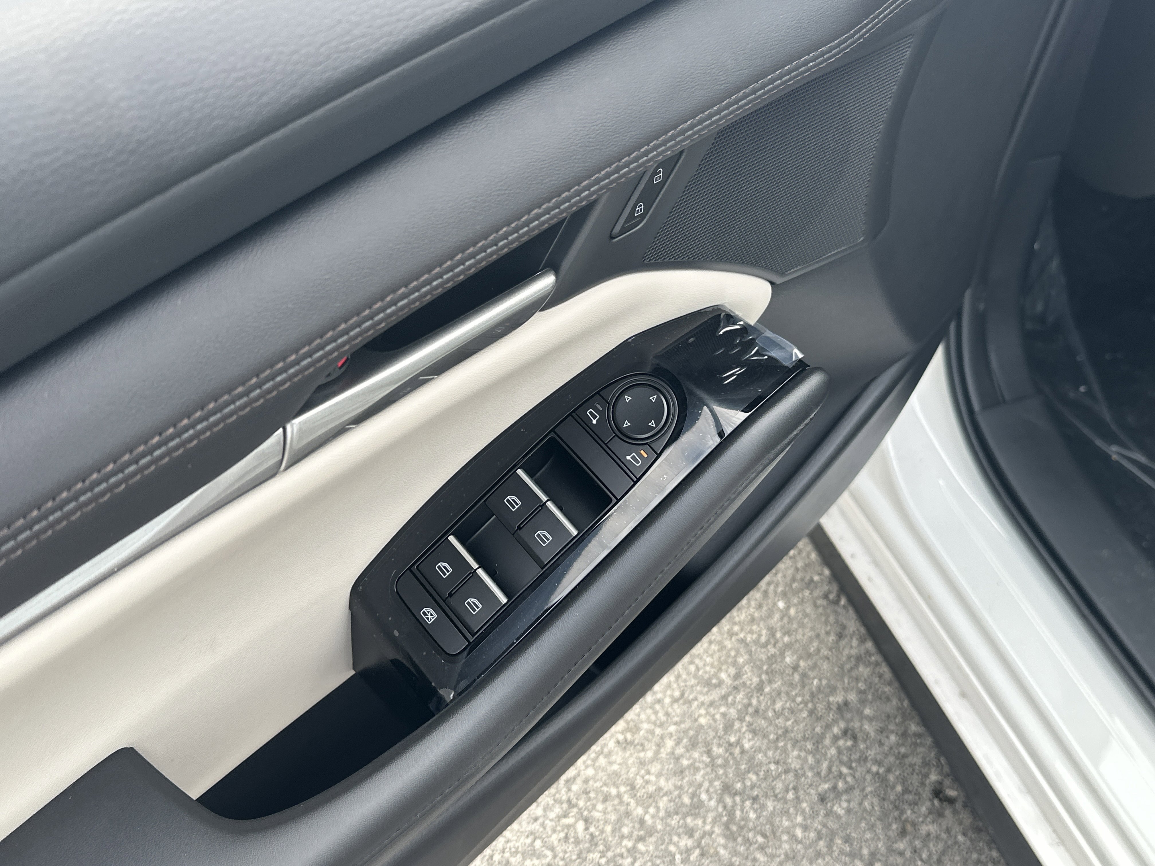 New 2026 MAZDA MAZDA3 2.5 S Sedan w/ Preferred Pkg image 16