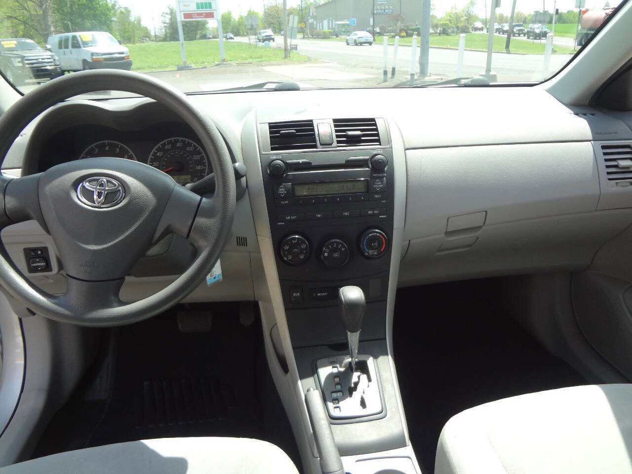 Used 2009 Toyota Corolla LE FWD image 11