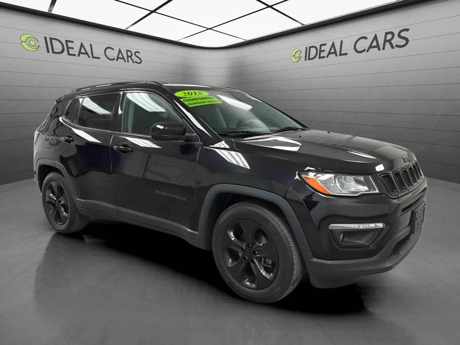 Used 2018 Jeep Compass Latitude w/ Popular Equipment Group FWD image 3
