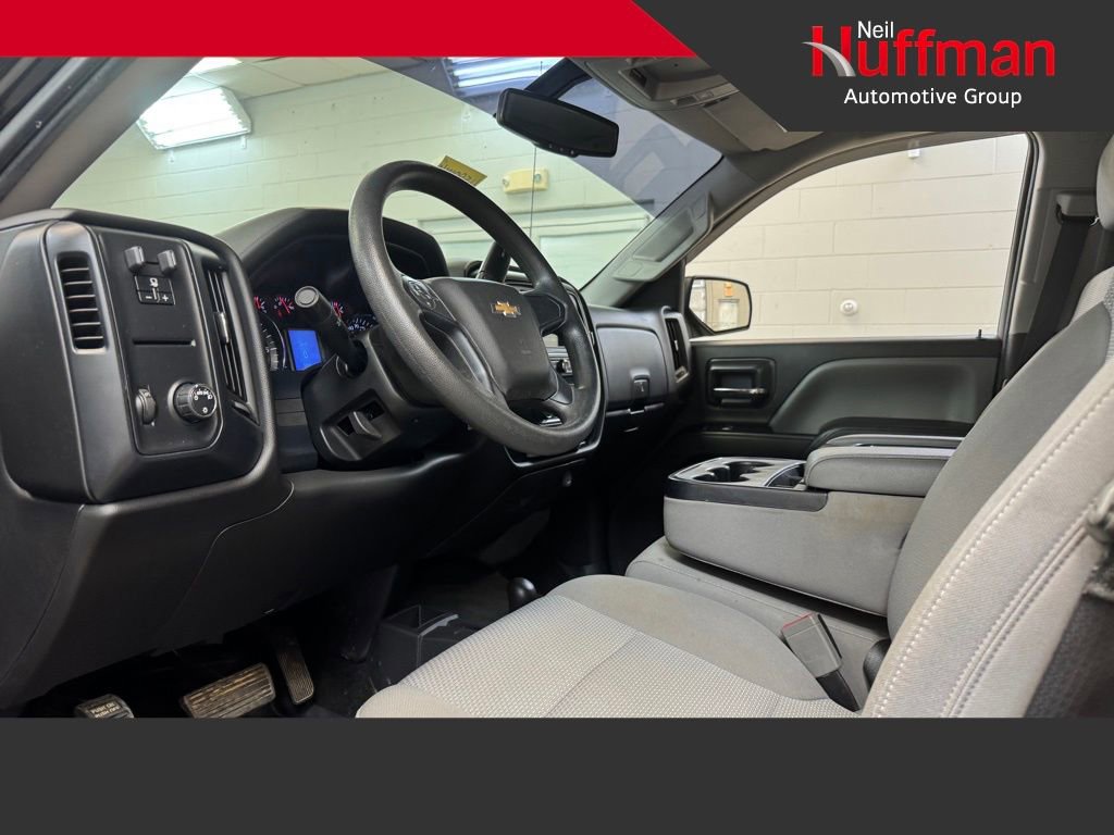 Used 2018 Chevrolet Silverado 1500 Custom w/ Custom Value Package image 13