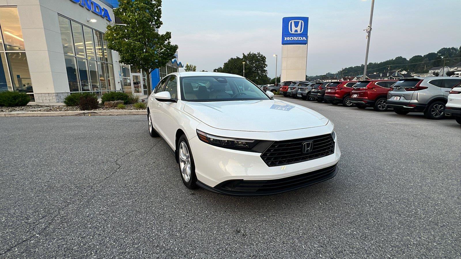 Certified 2025 Honda Accord LX image 2