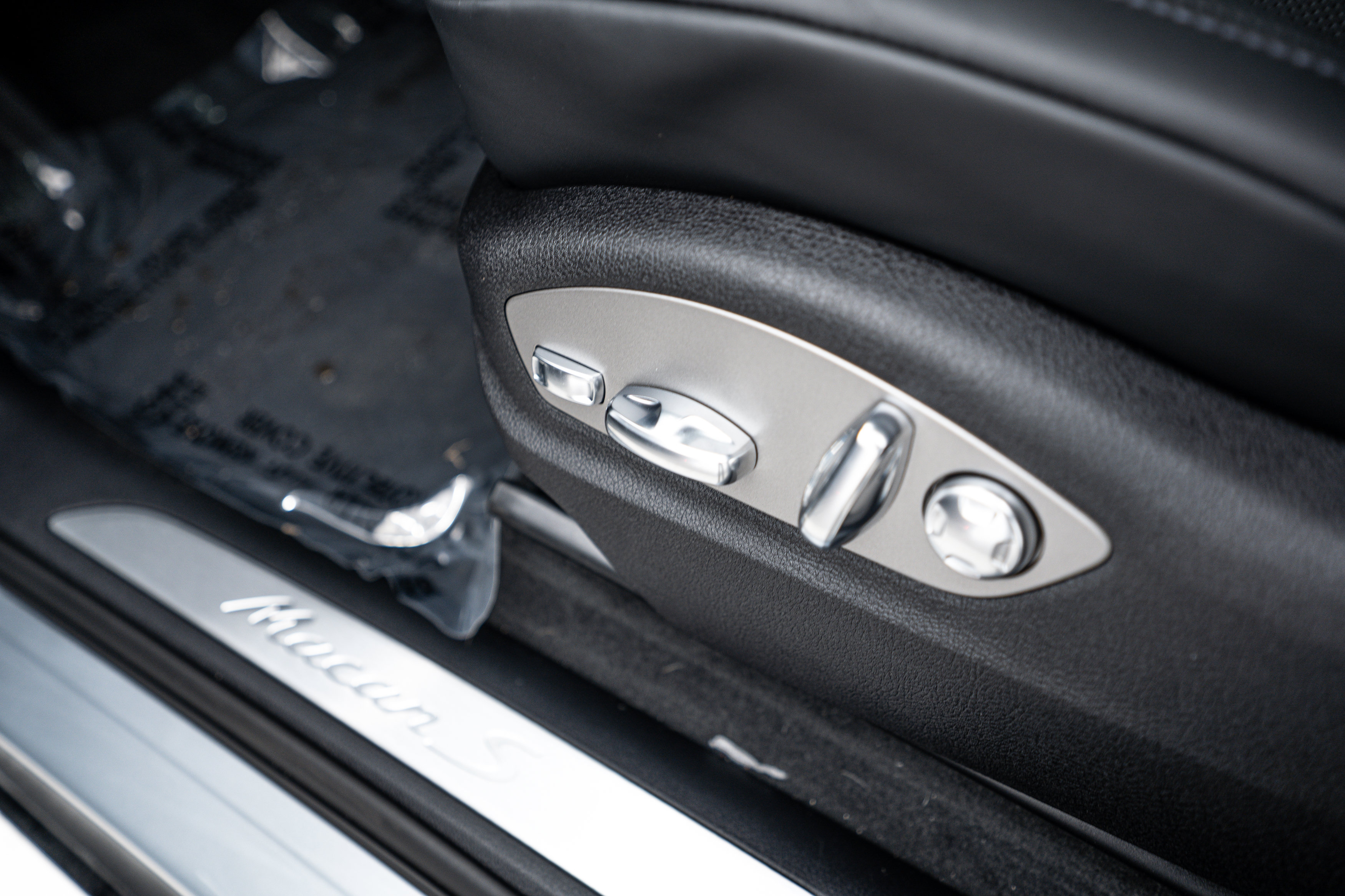 Certified 2026 Porsche Macan S AWD/4WD image 19