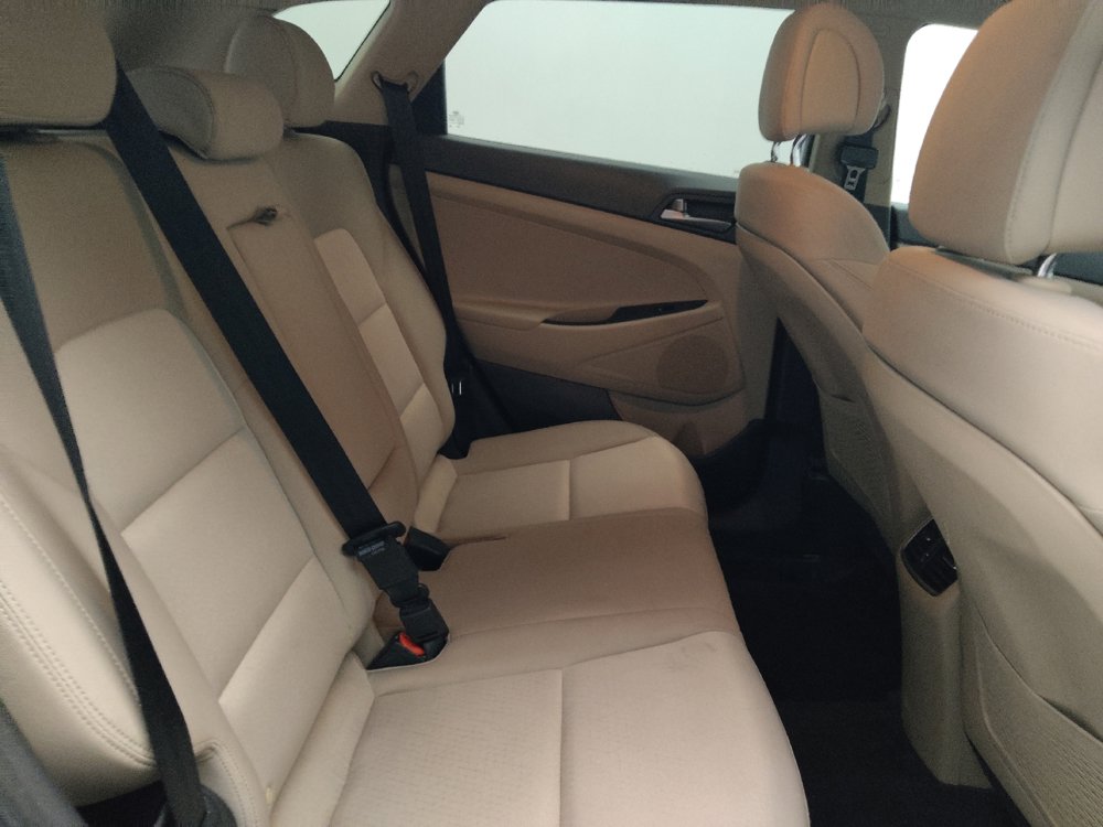 Used 2017 Hyundai Tucson Sport FWD image 19