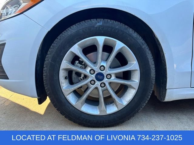 Used 2020 Ford Fusion SE image 6