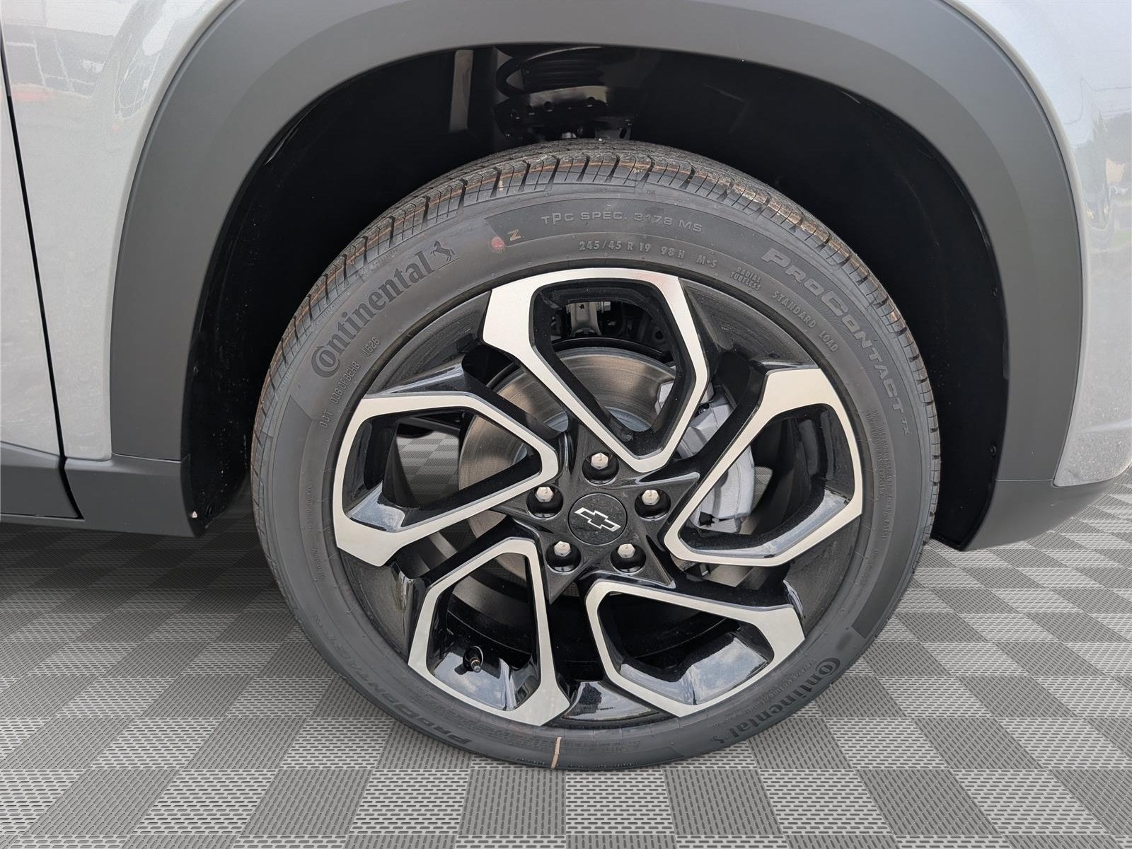 New 2026 Chevrolet Trax RS w/ Driver Confidence Package FWD image 5