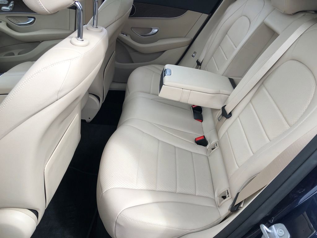 Used 2018 Mercedes-Benz GLC 300 4MATIC image 23