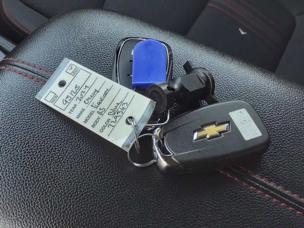 Used 2024 Chevrolet Equinox RS w/ LPO, Floor Liner Package image 31