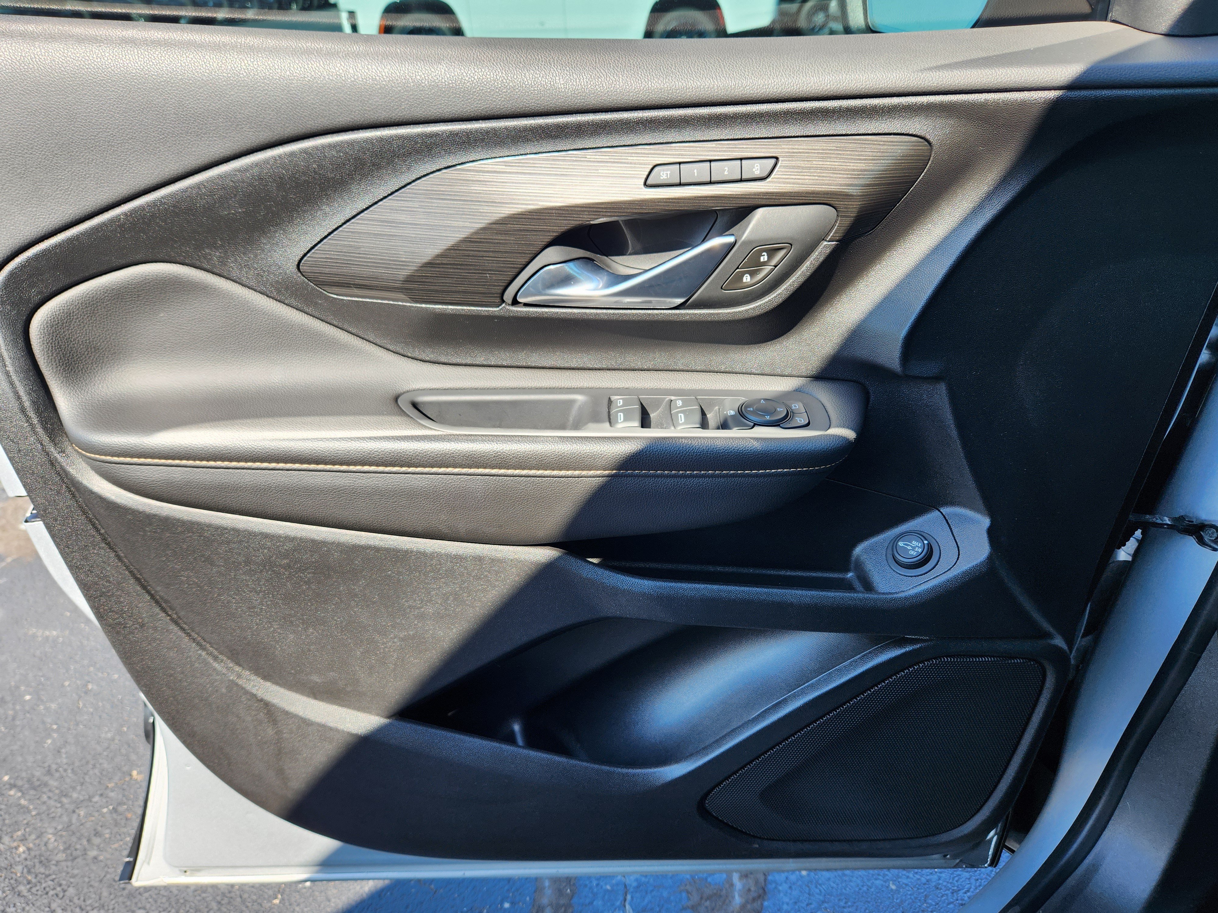 Used 2020 GMC Terrain SLT w/ Preferred Package FWD image 23