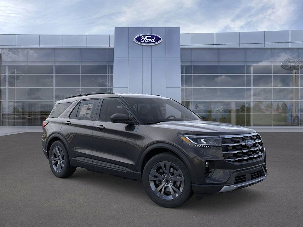 New 2026 Ford Explorer Active w/ Active Comfort Package image 7