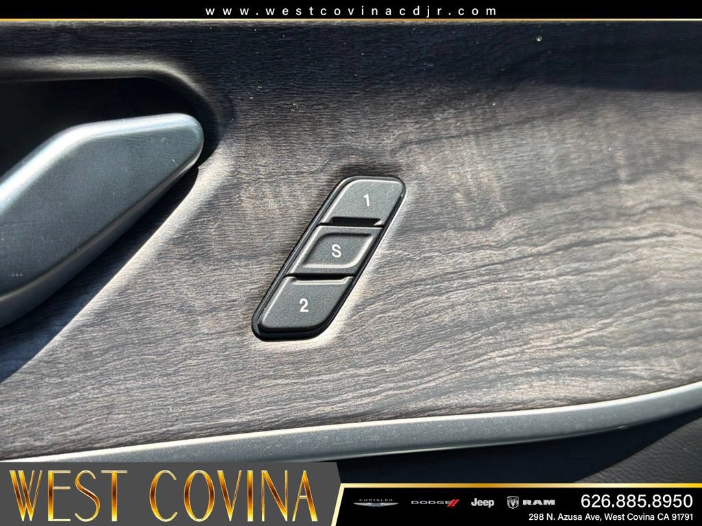 Used 2023 Jeep Grand Cherokee Limited RWD image 20