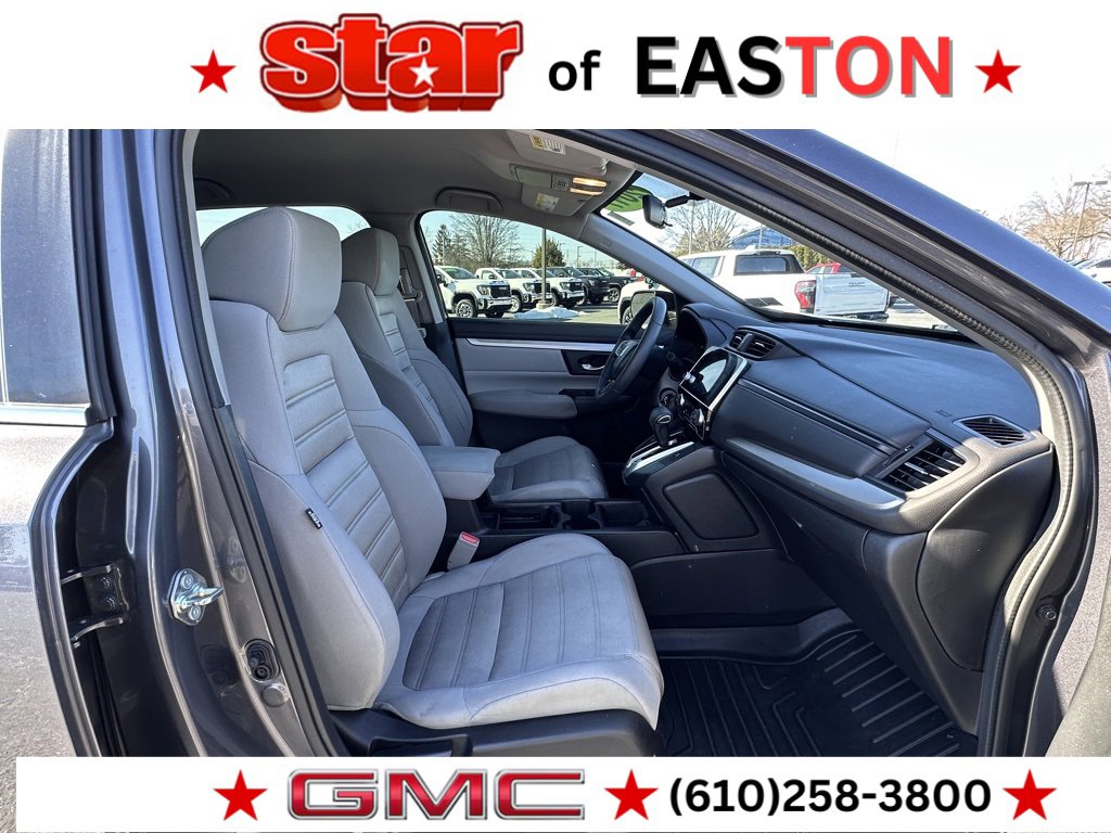 Used 2017 Honda CR-V LX image 11