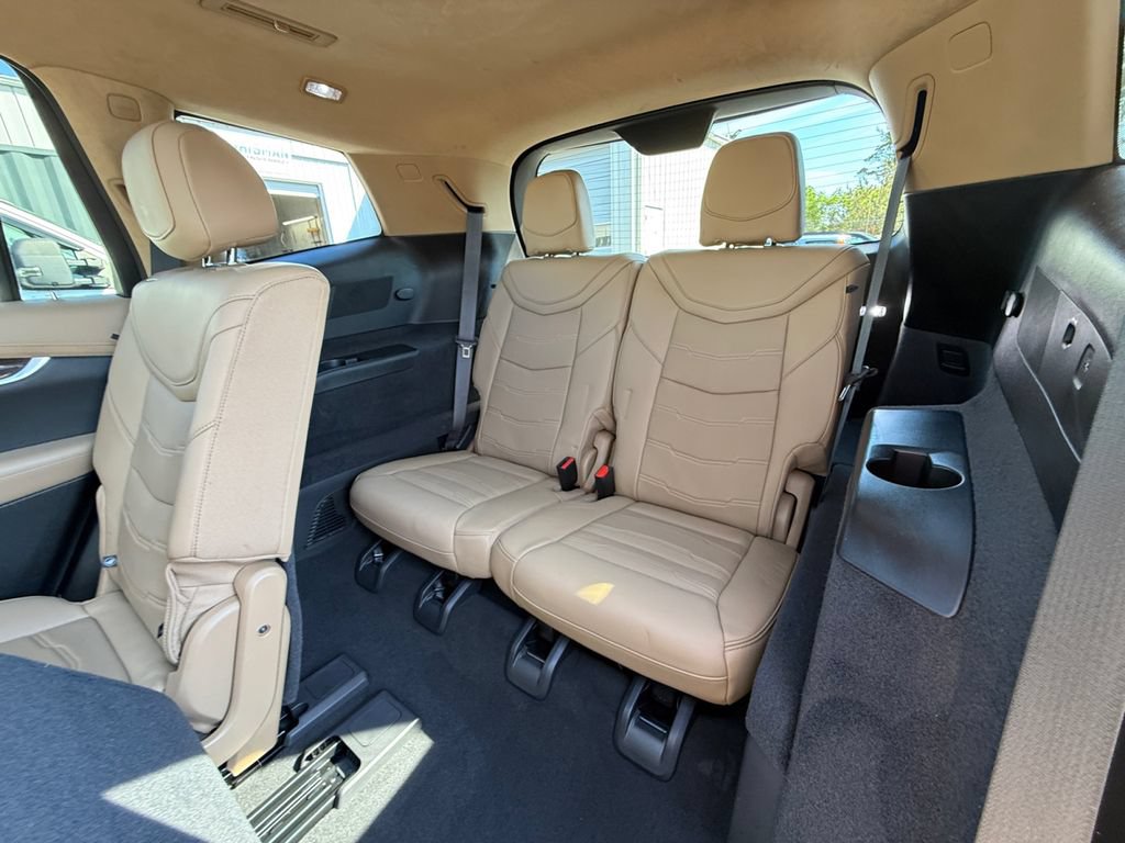 Used 2024 Cadillac XT6 Premium Luxury w/ Platinum Package FWD image 28