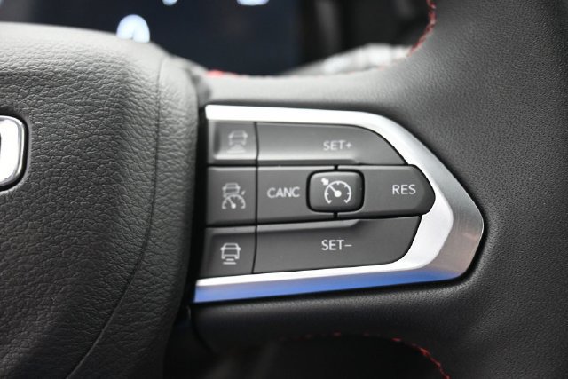 New 2026 Jeep Compass Trailhawk w/ Trailer Tow Group AWD/4WD image 16