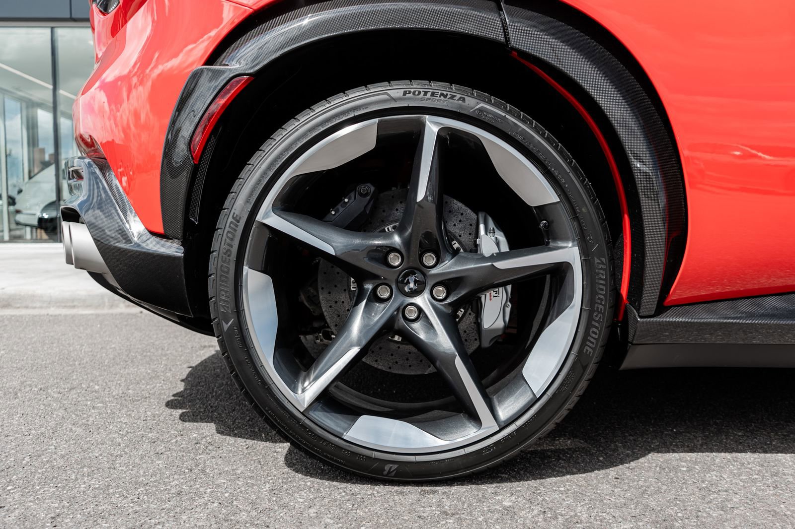 Used 2026 Ferrari Purosangue AWD/4WD image 15