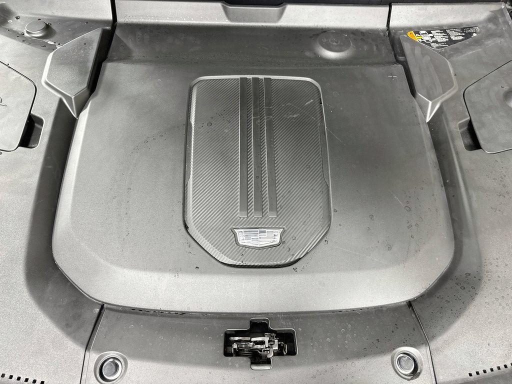 Used 2024 Cadillac Lyriq Luxury AWD/4WD image 36