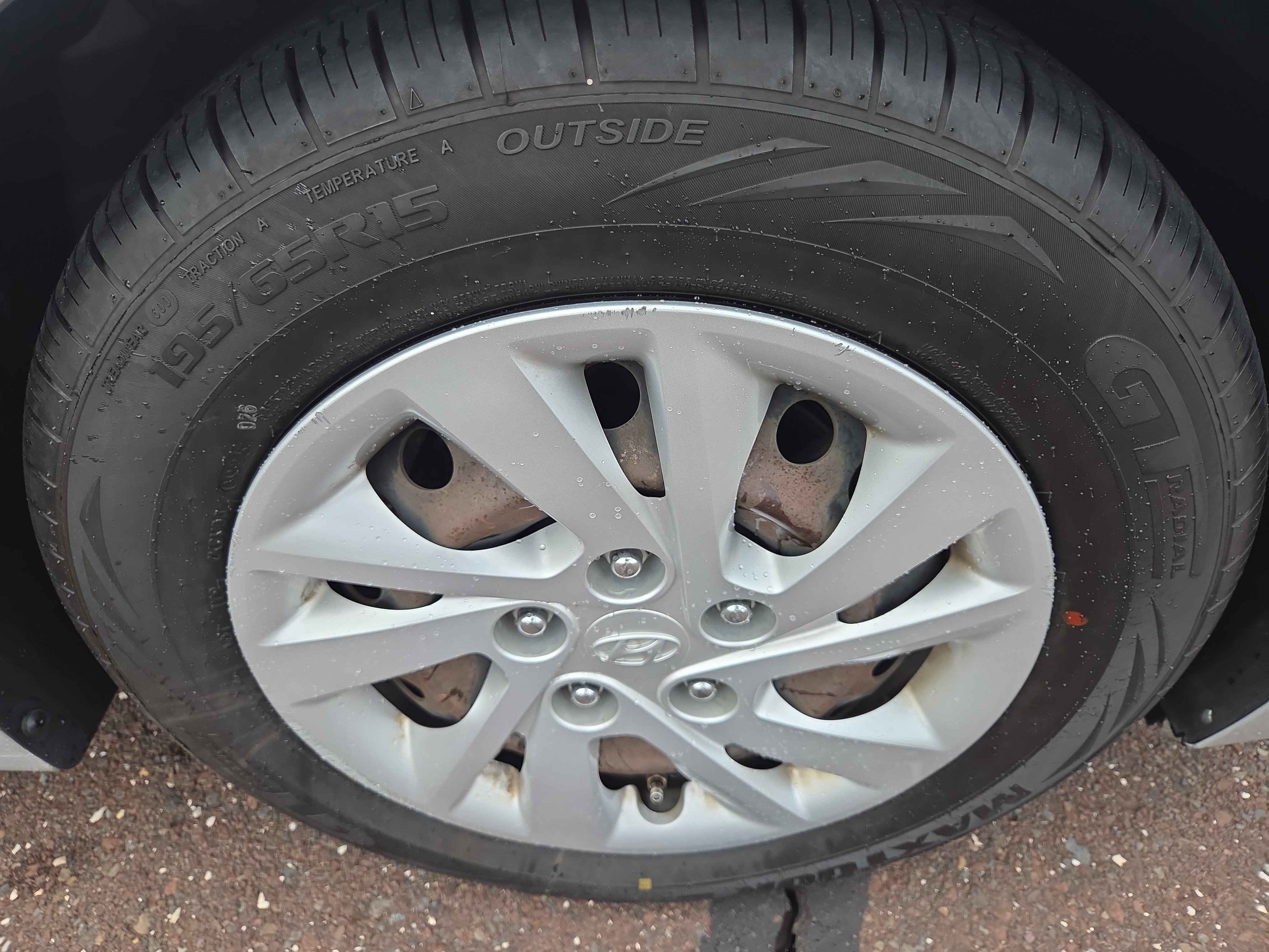 Used 2017 Hyundai Elantra SE FWD image 9