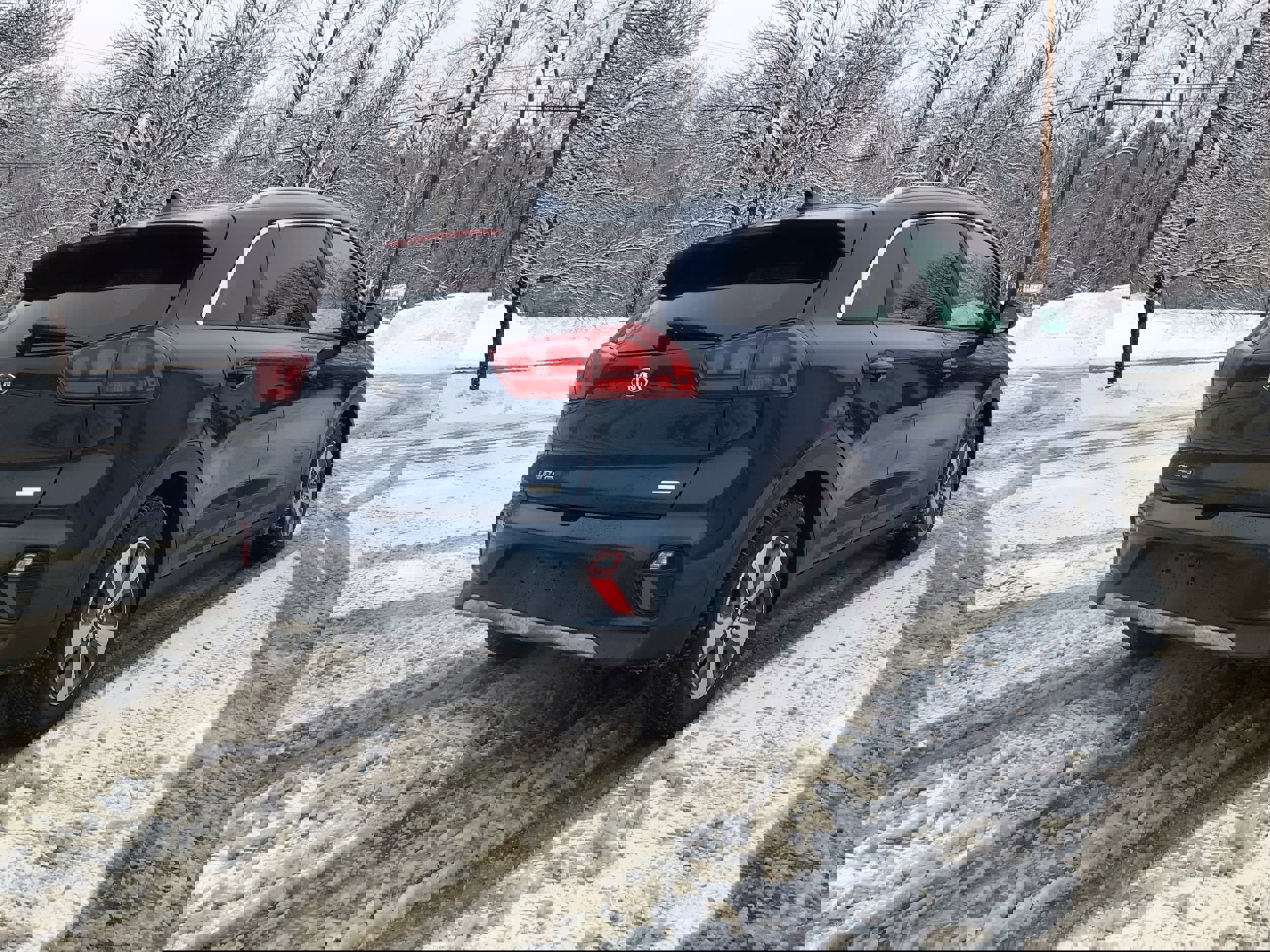 Used 2020 Kia Niro LX image 7