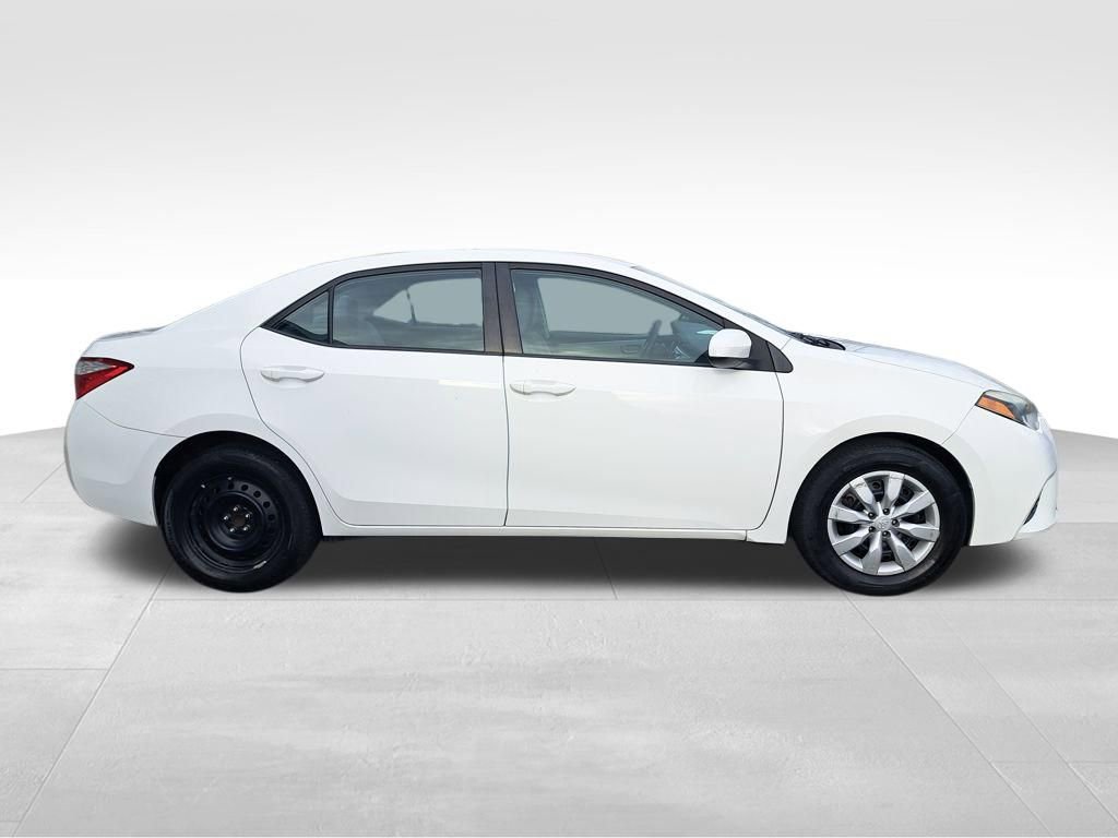 Used 2015 Toyota Corolla LE image 7