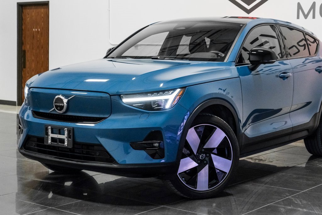 Used 2023 Volvo C40 P8 Recharge Ultimate image 9