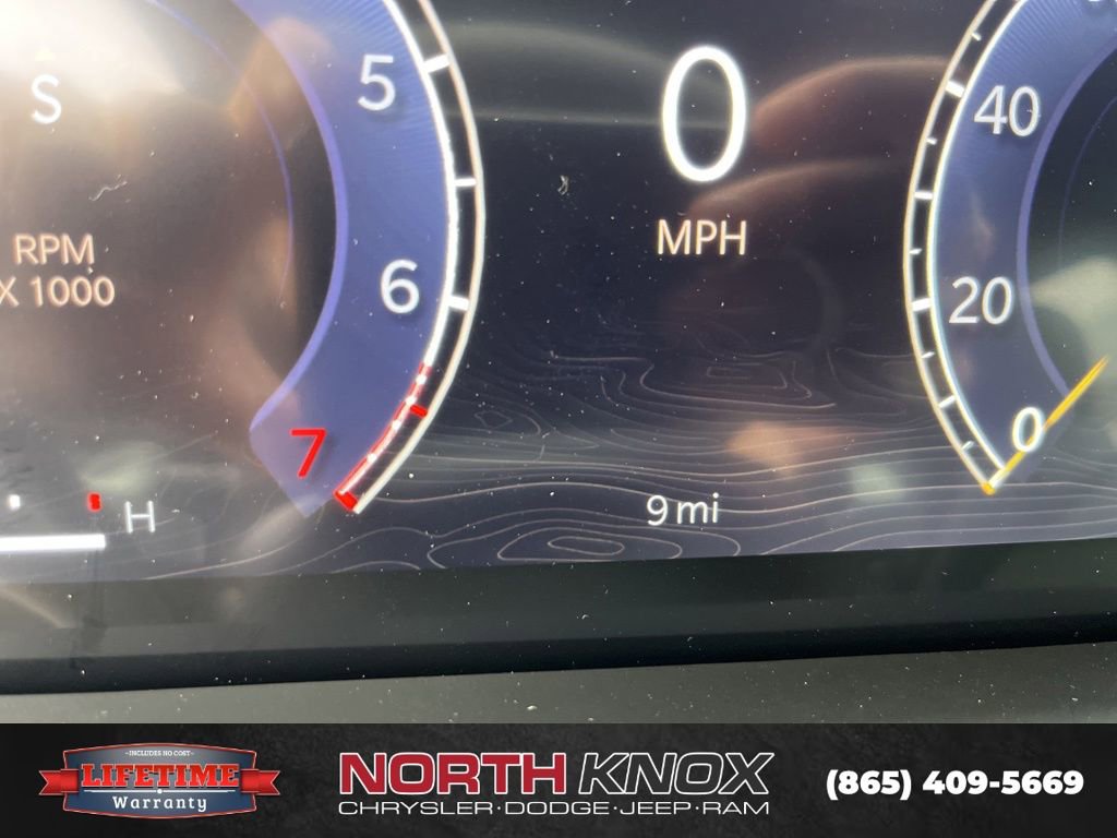 New 2025 Jeep Grand Cherokee L Altitude image 35