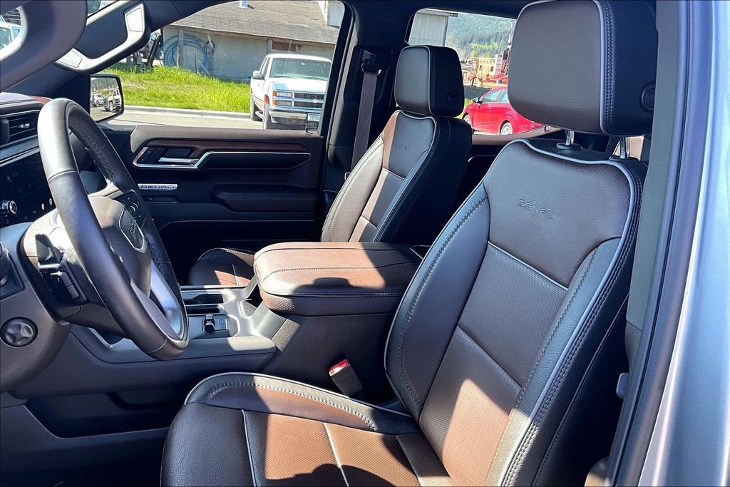 Used 2023 GMC Sierra 1500 Denali w/ Denali Reserve Package AWD/4WD image 26