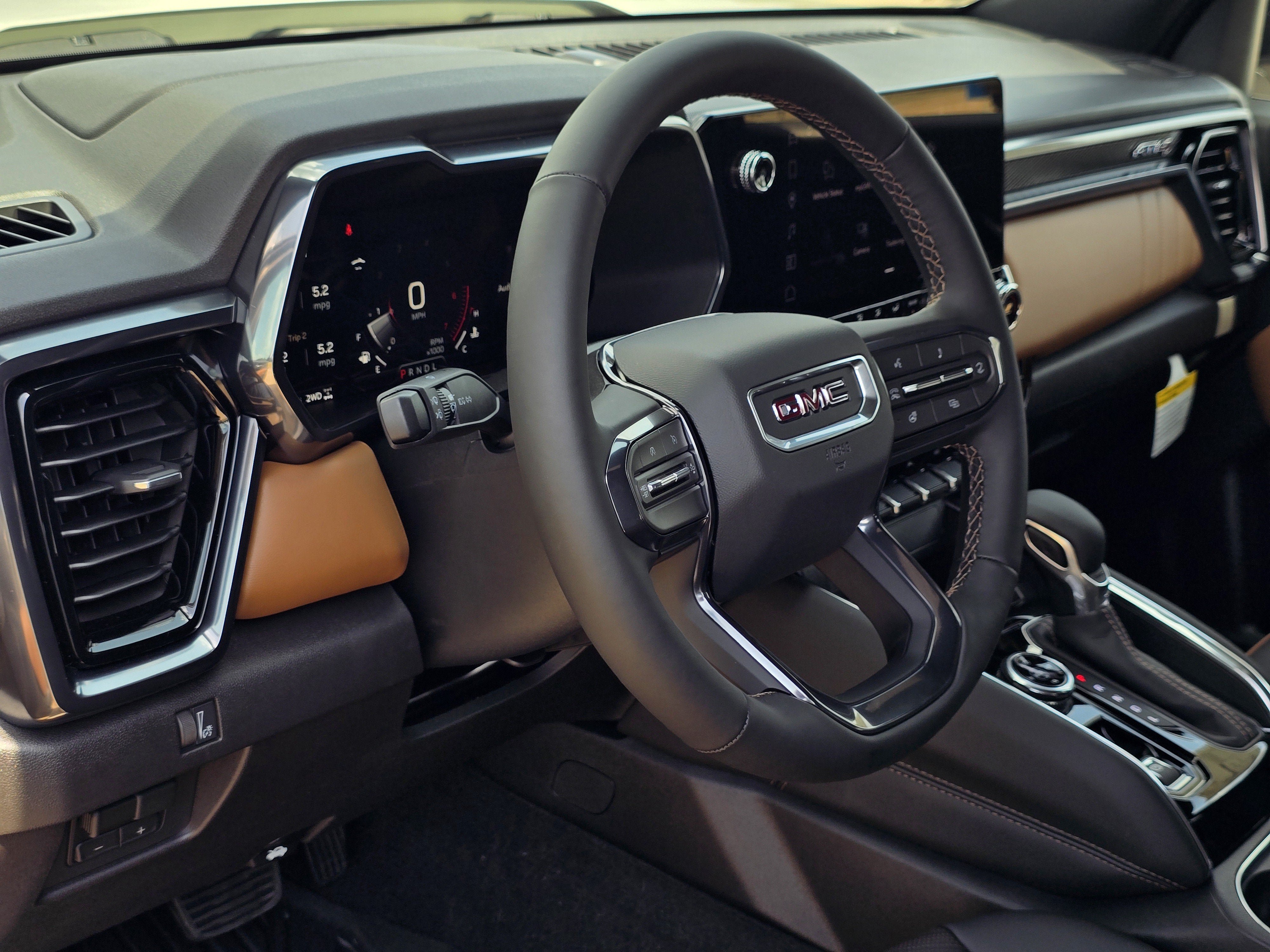 New 2026 GMC Canyon AT4 w/ Technology Plus Package AWD/4WD image 20