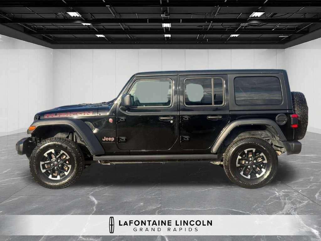 Used 2025 Jeep Wrangler Unlimited Rubicon AWD/4WD image 2