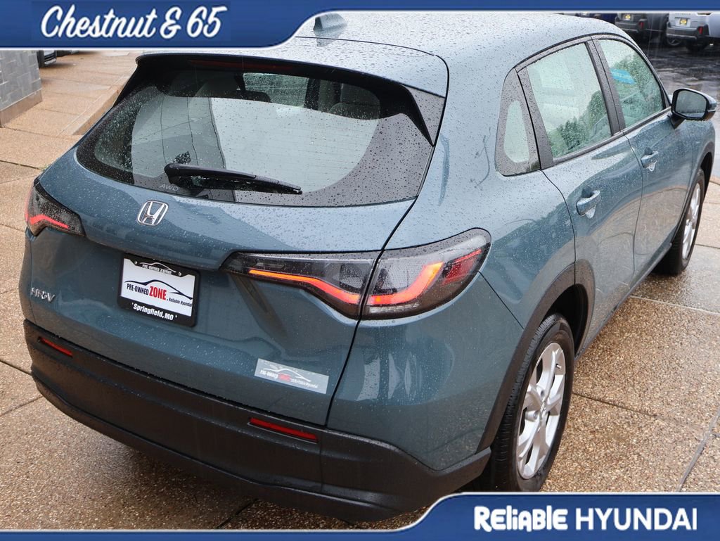 Used 2025 Honda HR-V LX image 6