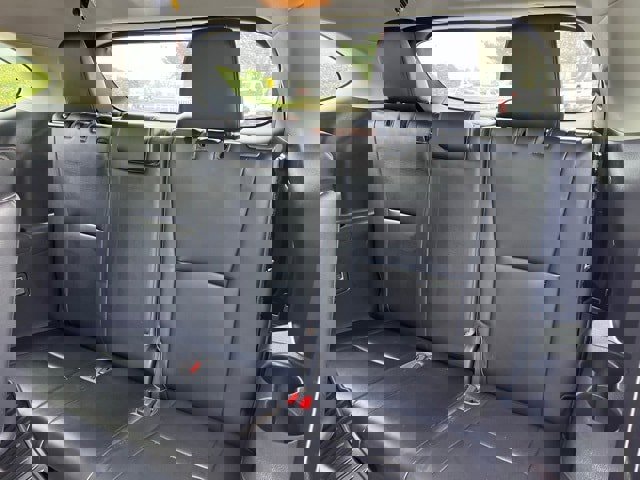 Used 2021 Toyota Highlander XLE image 22