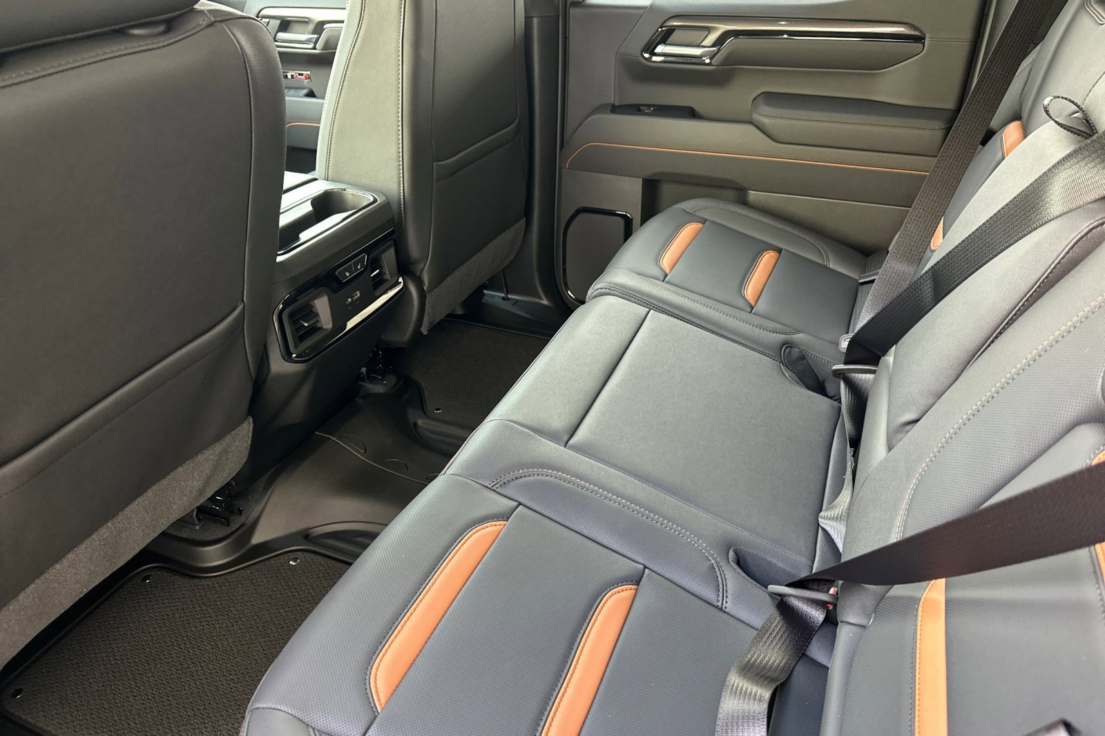 New 2026 GMC Sierra 1500 AT4 image 13