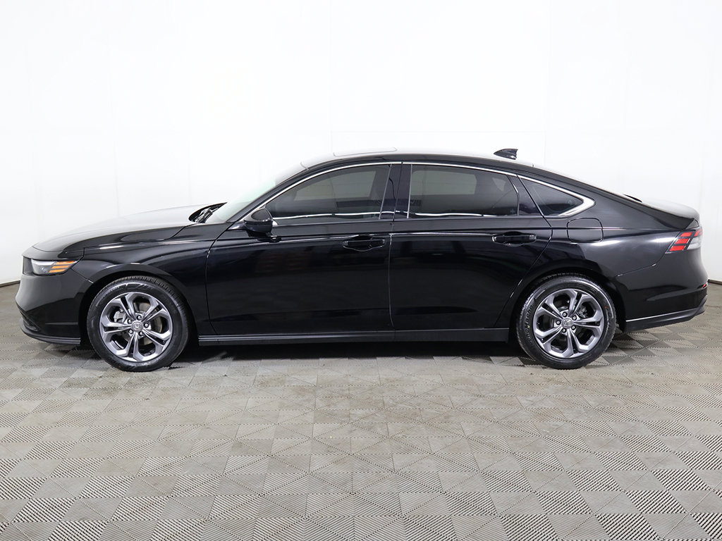 Used 2023 Honda Accord EX image 17