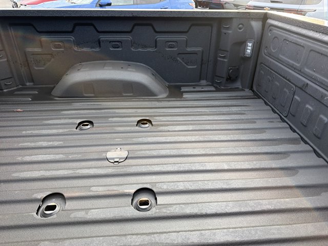 Used 2026 Chevrolet Silverado 3500 High Country w/ High Country Premium Package AWD/4WD image 9