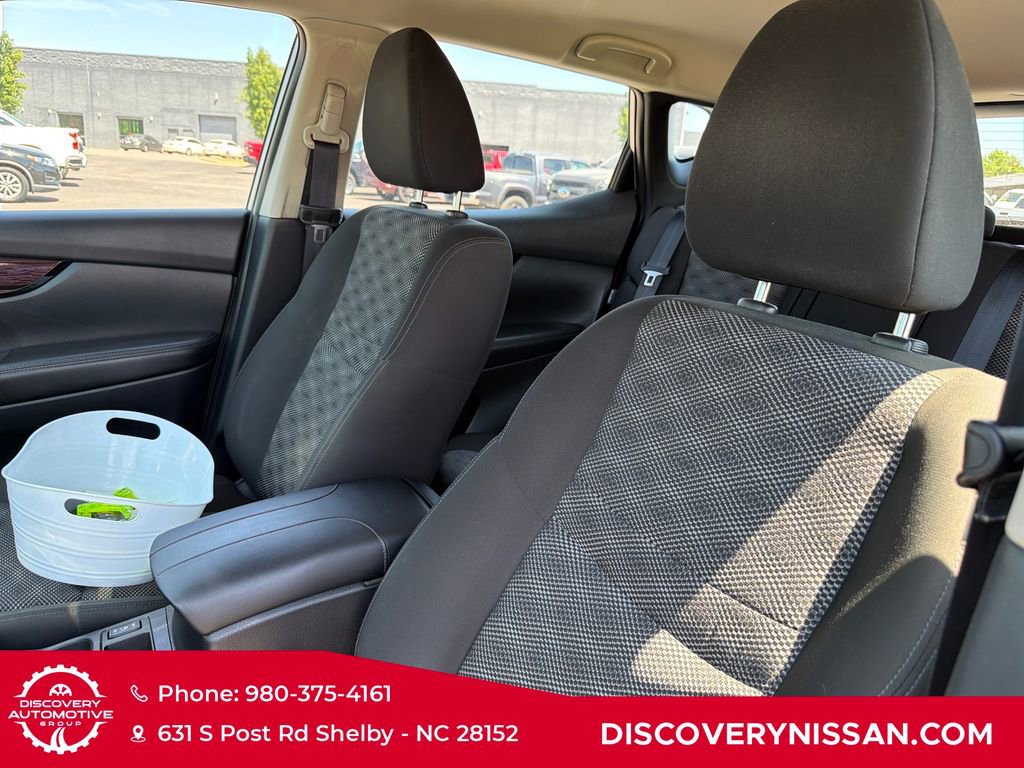 Certified 2022 Nissan Rogue Sport SV image 14