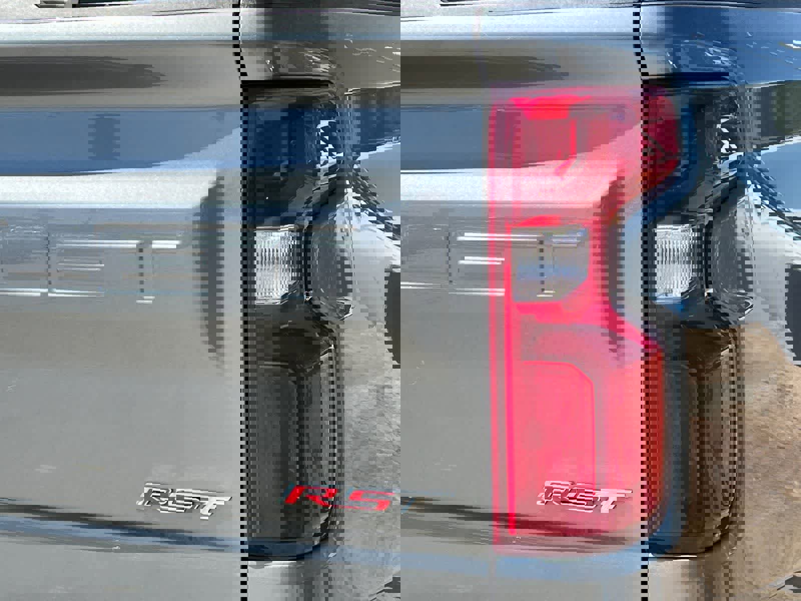 Used 2021 Chevrolet Silverado 1500 RST w/ Z71 Off-Road Package AWD/4WD image 27