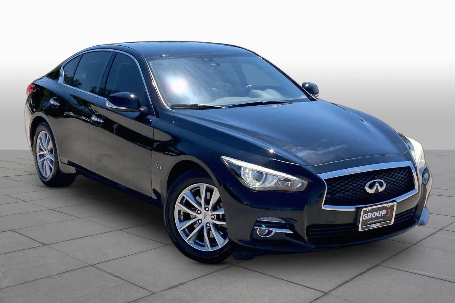 Used 2017 INFINITI Q50 2.0t RWD image 3