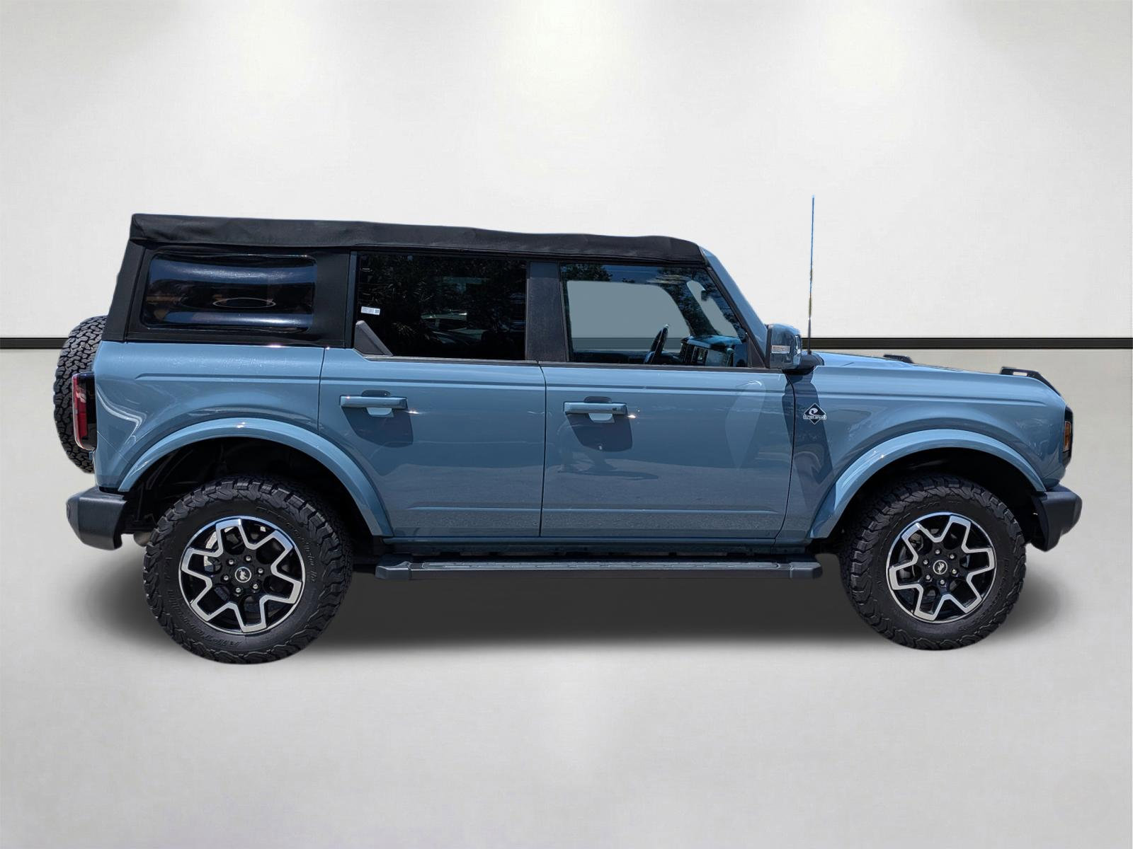 Used 2021 Ford Bronco Outer Banks AWD/4WD image 3