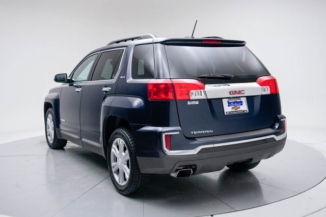 Used 2017 GMC Terrain SLE w/ Chrome Edition image 3