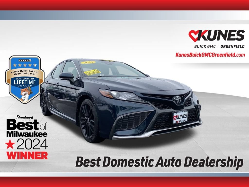 Used 2021 Toyota Camry XSE image 1