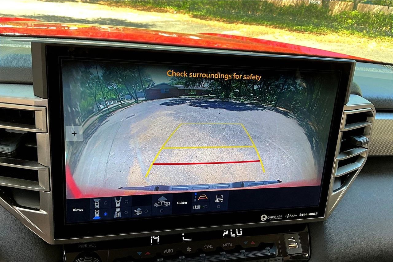 Used 2023 Toyota Tundra Limited image 13