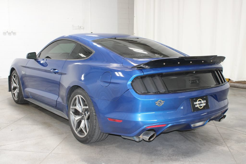 Used 2017 Ford Mustang GT RWD image 7