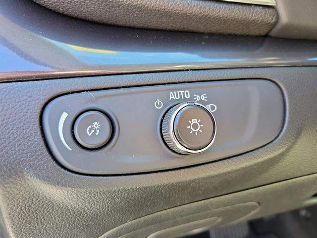 Used 2020 Buick Encore Preferred w/ Safety Package image 39