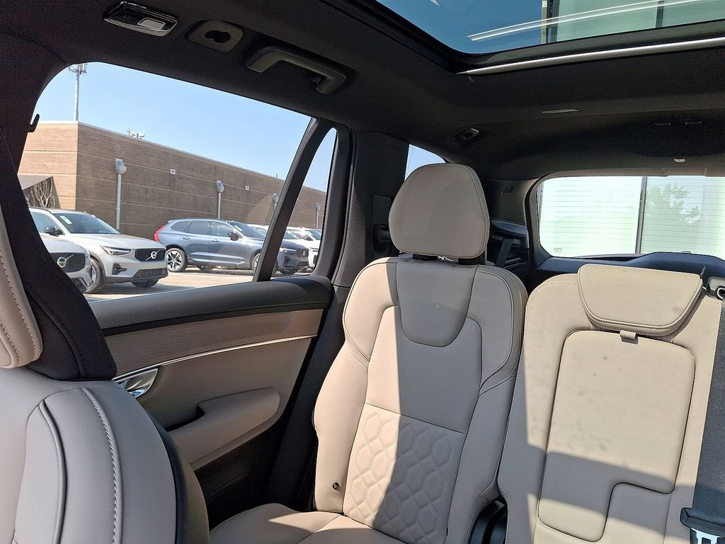 New 2026 Volvo XC90 B6 Core w/ Protection Package Premier AWD/4WD image 12