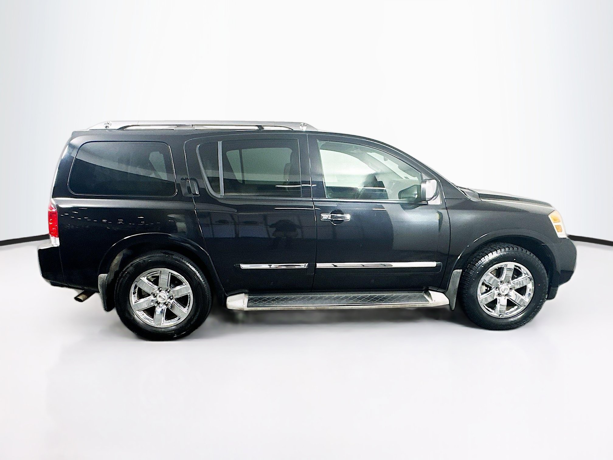 Used 2013 Nissan Armada Platinum RWD image 10