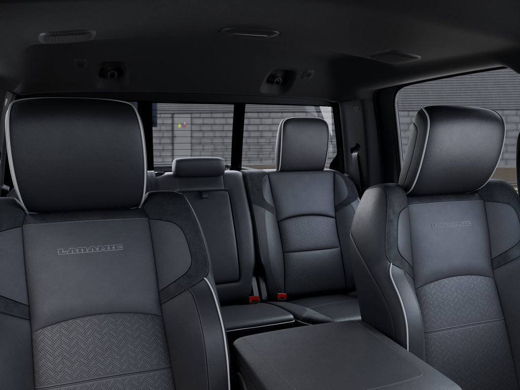 New 2026 RAM 3500 Laramie AWD/4WD image 27