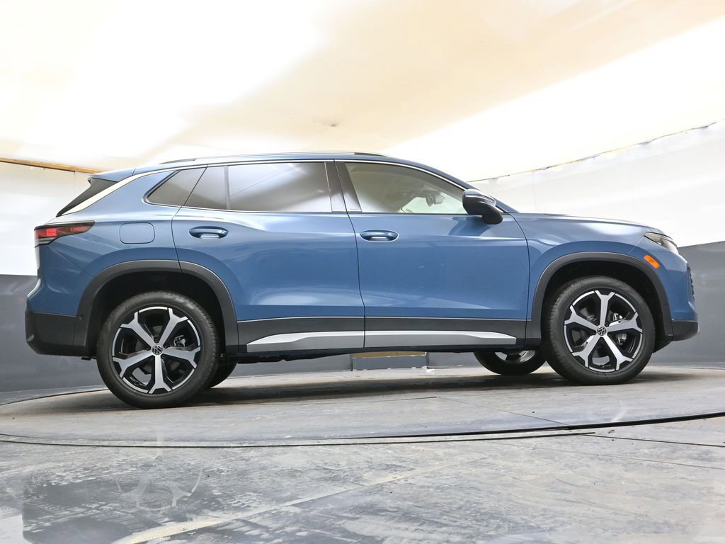 New 2026 Volkswagen Tiguan SE image 41