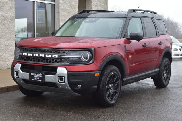 Used 2025 Ford Bronco Sport Badlands image 12