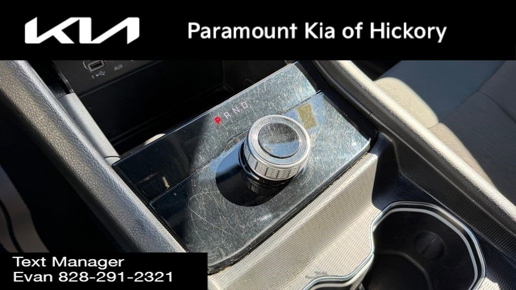 Used 2023 Jeep Grand Cherokee L Laredo image 11